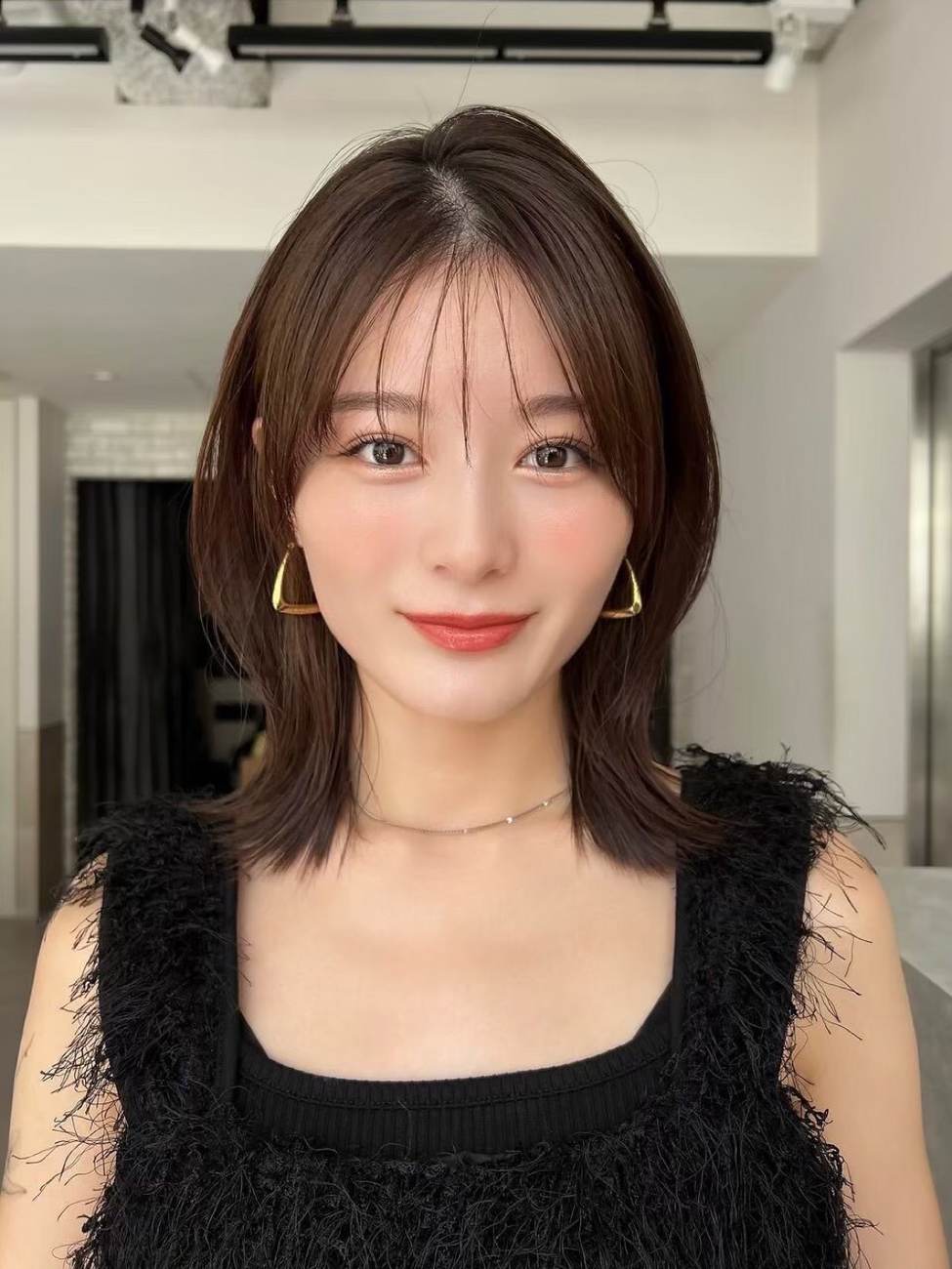 ENiのヘアスタイル｜ミディアムレイヤー